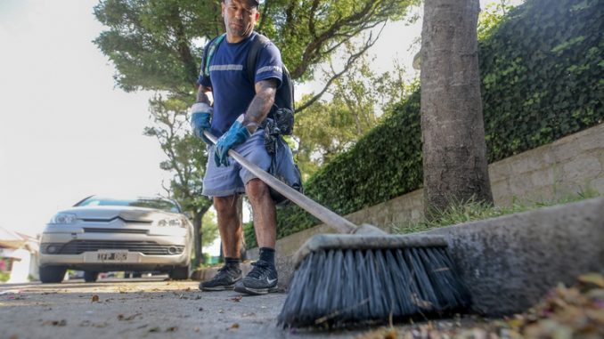 laazarte barriendo