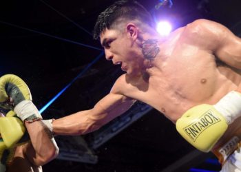 Un boxeador sin tecnología pero con alma de peleador