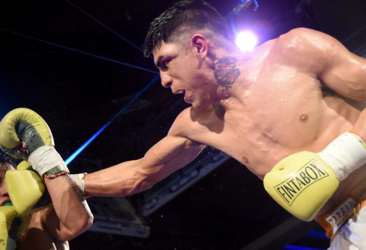 Un boxeador sin tecnología pero con alma de peleador