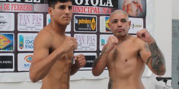 El festival boxístico «Aniversario» comenzó en la balanza
