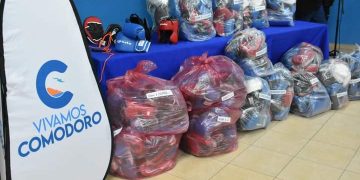 Entregan elementos a Escuelas Municipales de Boxeo