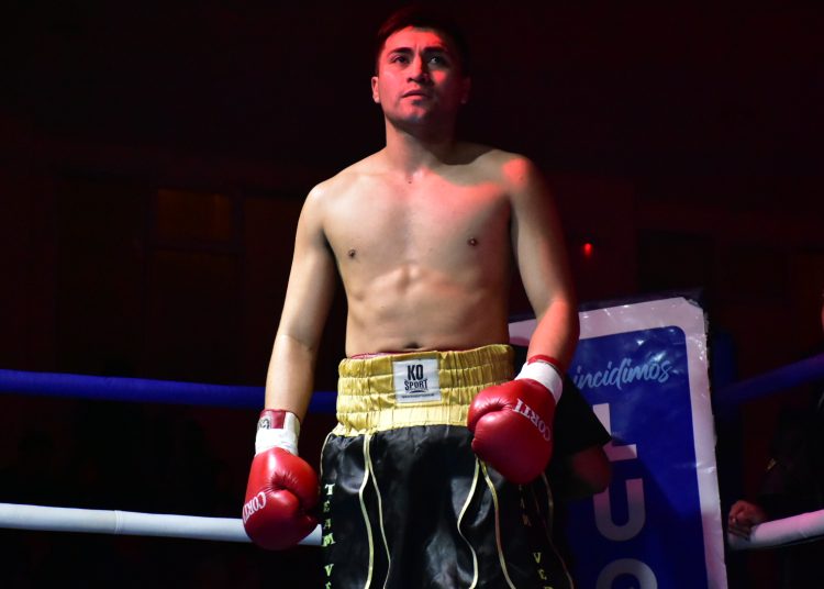 Ezequiel Mansilla, fondista y figura ante Vergara