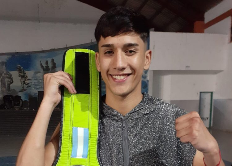 «Nacho» Cabezas, proyecto boxístico con dos banderas
