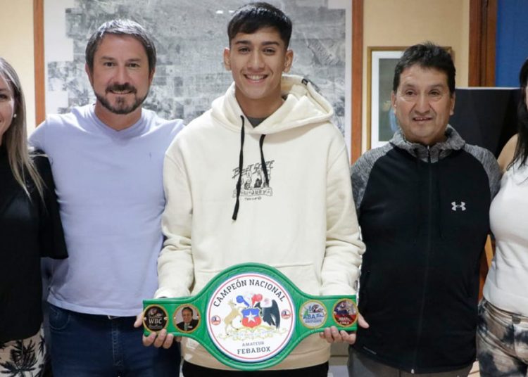 Merino recibió a Ignacio Cabezas reciente campeón en Chile