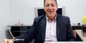 Llega a Comodoro Luis Doffi, presidente de la FAB