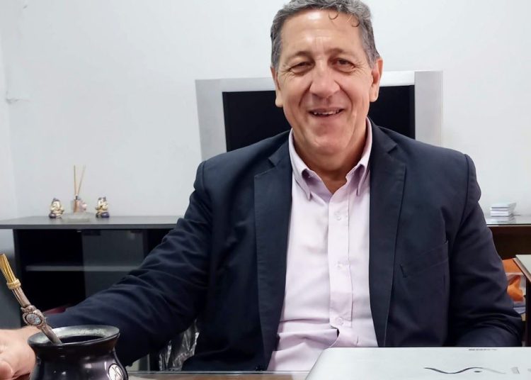 Llega a Comodoro Luis Doffi, presidente de la FAB