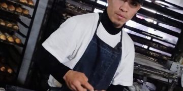 Panadero y boxeador, el arte de amasar y las piñas