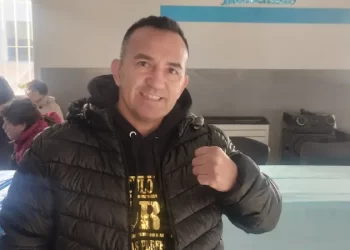 Narváes acompañó apertura de Escuela en barrio Pujol 2