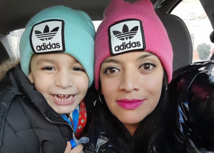 Una mamá valiente y boxeadora para darle pelea al autismo