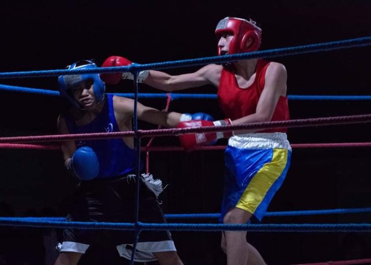 José de San Martín, boxeo y debuts en el Salón Comunitario