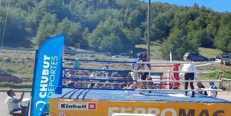 Cerro Centinela vivió un histórico festival de box