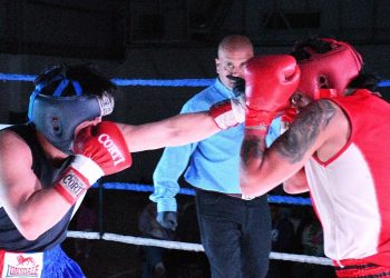 Caleta Olivia organizó el último festival de boxeo del 2024