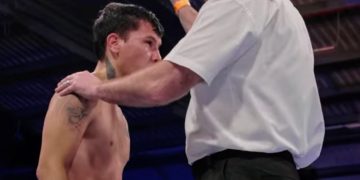 En Sheffield, perdió Báez en su estreno internacional