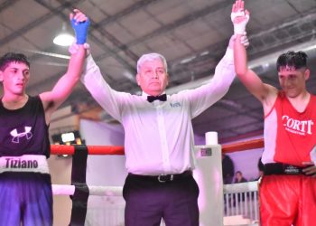 En Dolavon, los pibes viven la pasión por el boxeo