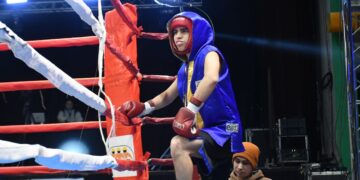 En El Calafate quieren derretir el glaciar a las piñas