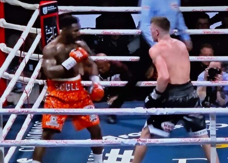 Scull sufrió su segunda derrota en menos de año