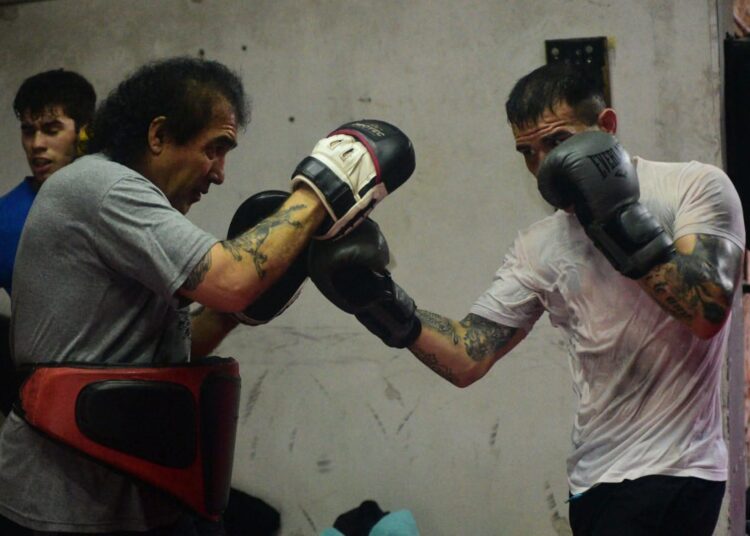 El «Chúcaro» Sánchez cruzará la Cordillera para traer un cinturón