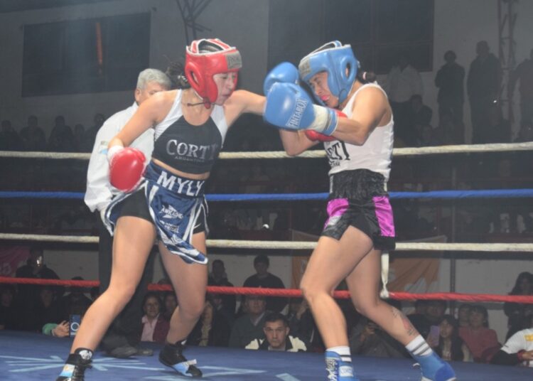 El boxeo de Esquel se reactiva con el sueño de Milagros