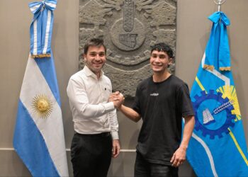 “Maxy” Robledo, otro orgullo chubutense con el gobernador